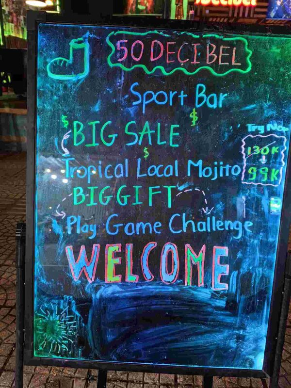 50Decibel - Sports Bar Da Nang : Big sale
99k tropical local mojito