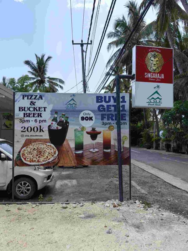 AMP Beach House Nusa Penida : Pizza and bucket beer for 200k
Buy 1 get 1 free cocktail