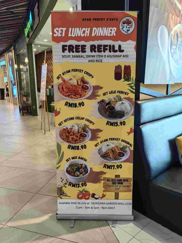 Ayam Penyet D'Kota @ Tropicana Garden Mall : Lunch set with free refill 
Free drink