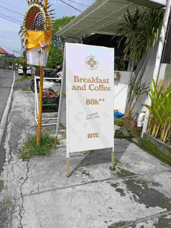 Give Cafe : Breakfast and coffee 80k
Plant based