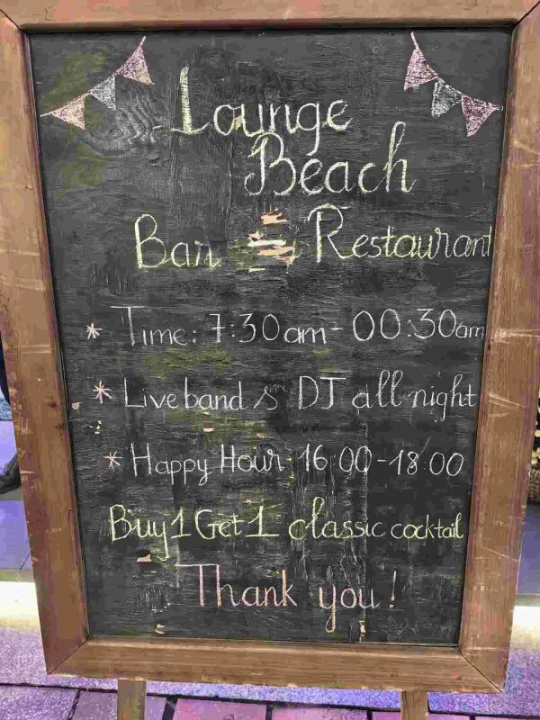 Lounge Beach Bar - Restaurant : Happy hour
Buy 1 get 1 free classic cocktails
