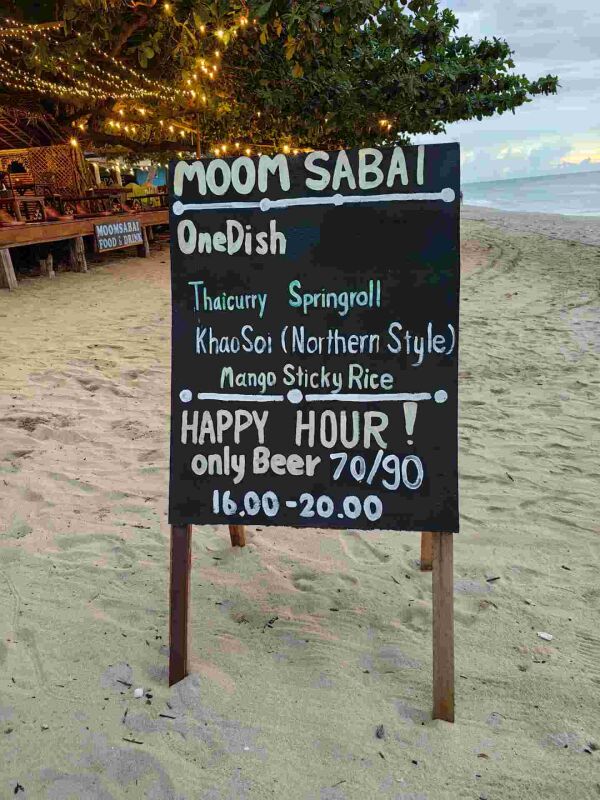 Moomsabai Food & Drink : please extract the promotion text

The promotion text from the image is:

**HAPPY HOUR!**  
Only Beer 70/90  
16.00 - 20.00