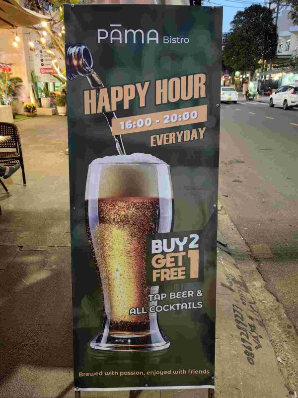PĀMA Bistro : Happy hour
Buy 2 get 1 free for all cocktails and tap beer