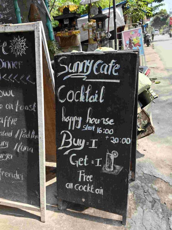 Sunny cafe penida : Happy hour cocktail
Buy 1 get 1 free on all cocktails