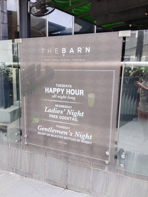 The Barn @ 1 Mont Kiara : Tuesdays happy hour all night long